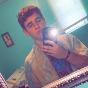 Meet your Posher, Zach